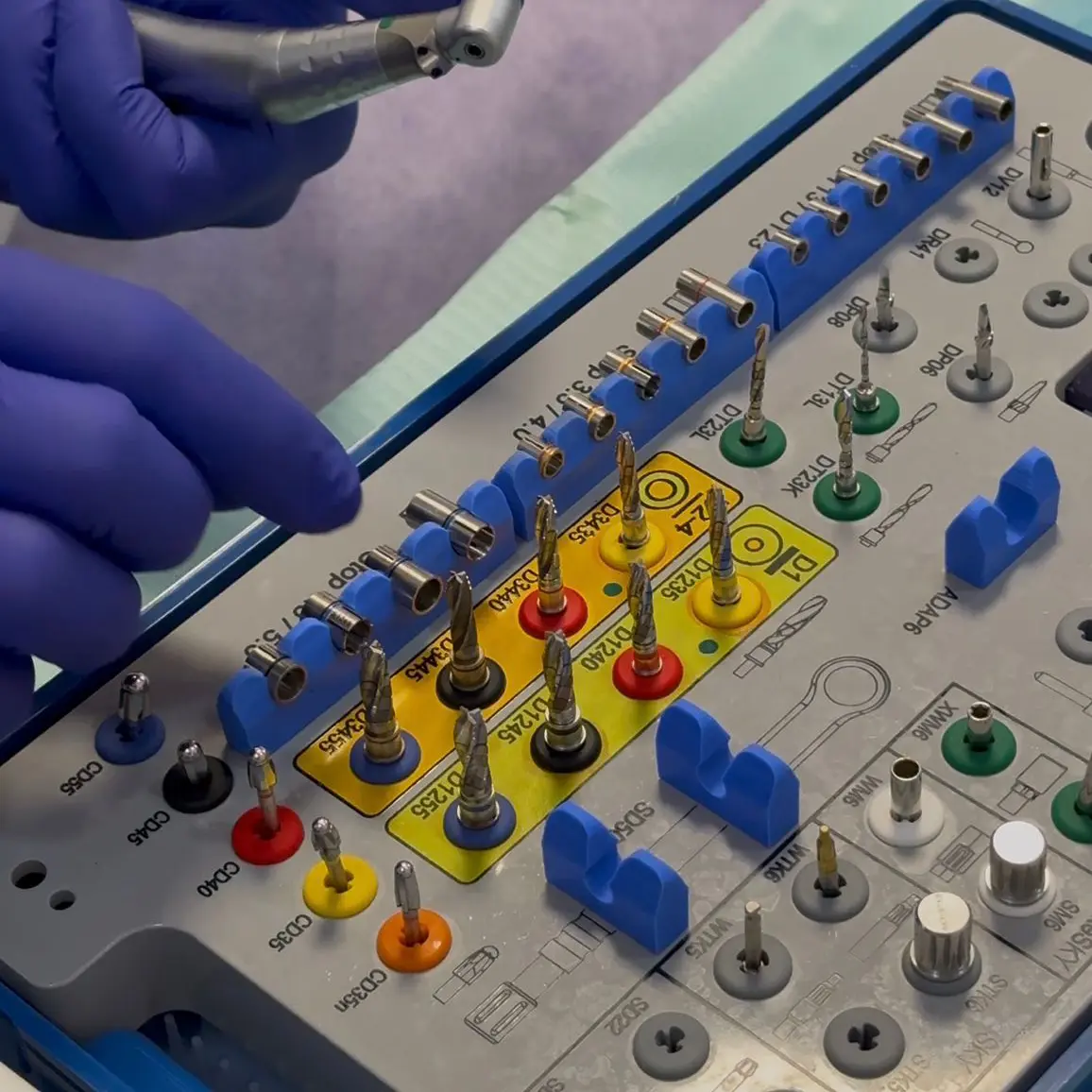 Cabinet stomatologic CoralDent